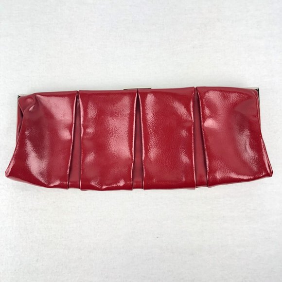 Express red snap clutch - Picture 2 of 3